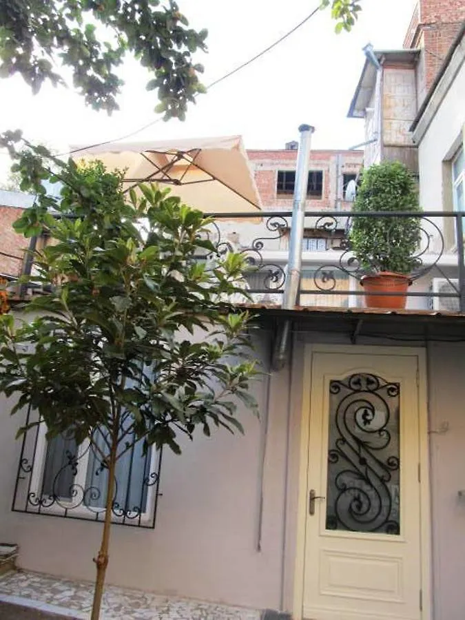 Guest house Best Located, Stylish House. Tbilisi